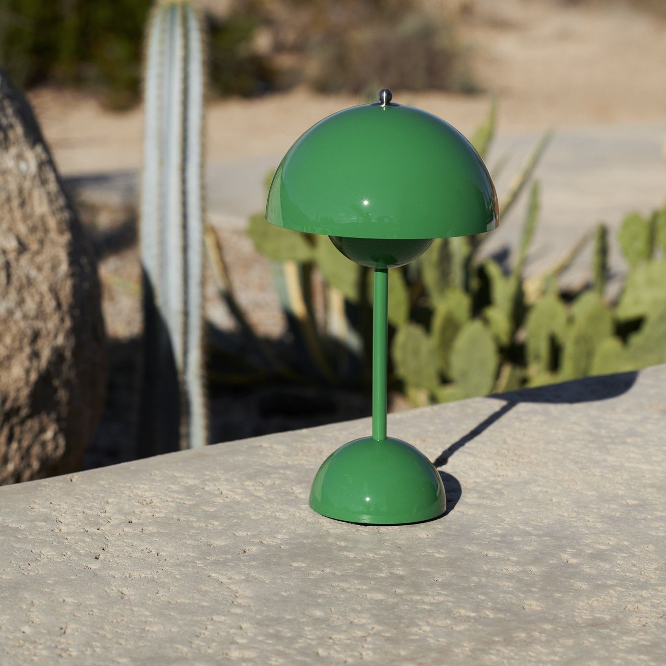 &Tradition - Flowerpot VP9 Portable Lamp
